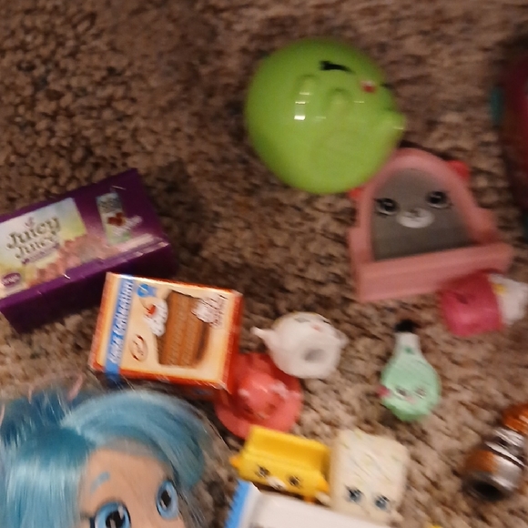 Shopkins Lot Of 63 With Dolls - Picture 11 of 11